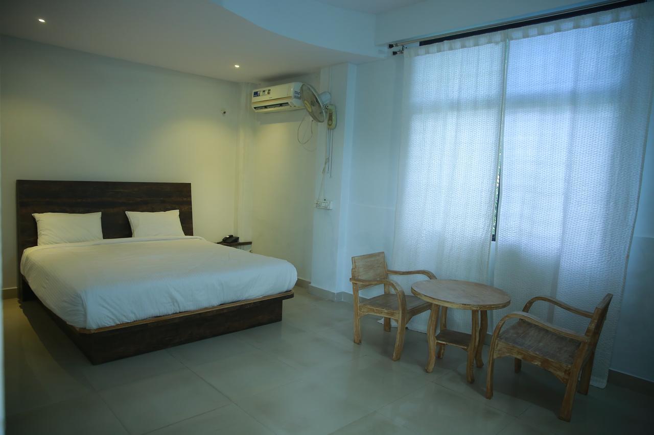 Lokis Forest Inn Hyderabad Exterior photo